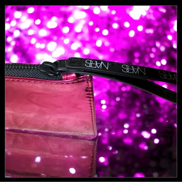 NARS Hot Pink & Black Cosmetics Bag Holiday Pouch makeup 2021 New condition - Picture 5 of 7